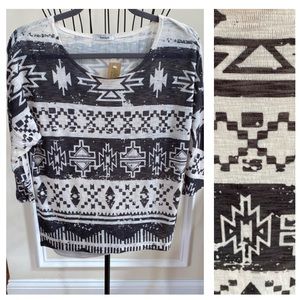 NWT Teenbell Elbow Sleeve Print Knit Top